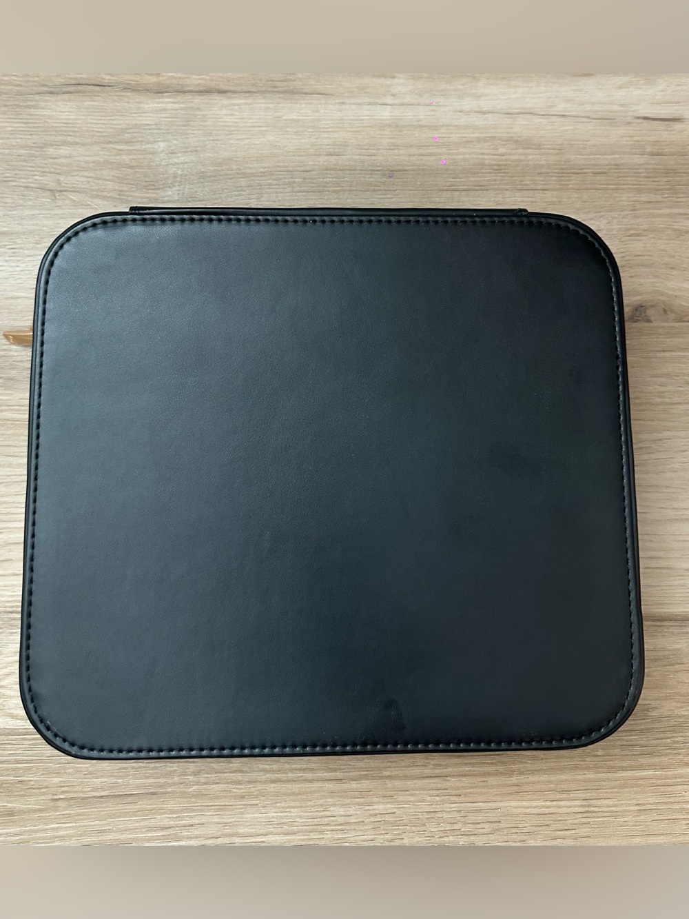 CHANEL Make Up Box Black Leather BEAUTE Pouch Limited box black make up. - Picture 3 of 5